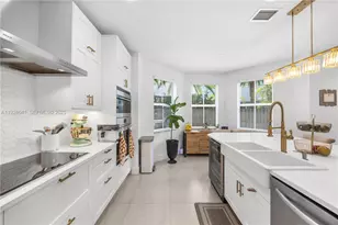 10470 NW 69th Terrace, Doral, FL 33178 - Photo 31