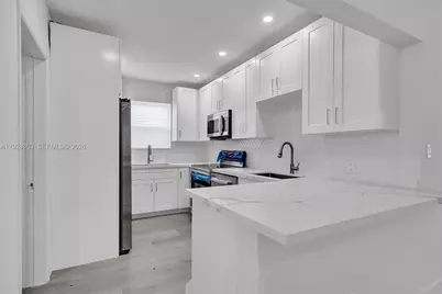 1041 NE 169th St, Miami, FL 33162 - Photo 21