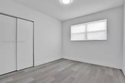 1041 NE 169th St, Miami, FL 33162 - Photo 13