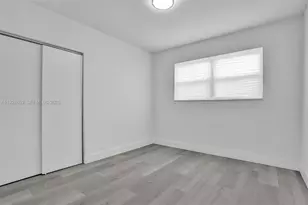 1041 NE 169th St, Miami, FL 33162 - Photo 13