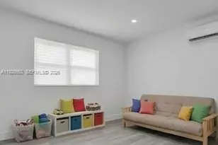 1041 NE 169th St, Miami, FL 33162 - Photo 11