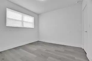 1041 NE 169th St, Miami, FL 33162 - Photo 11