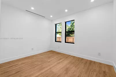 665 NE 117th St, Biscayne Park, FL 33161 - Photo 29