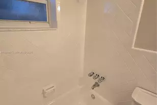 835 Lenox Ave., Miami Beach, FL 33139 - Photo 15