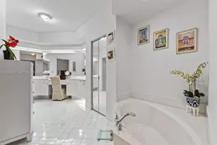 10750 NW 66th St, Doral, FL 33178 - Photo 49