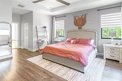 724 SE 37th Ave, Homestead, FL 33033 - Photo 9