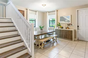 724 SE 37th Ave, Homestead, FL 33033 - Photo 3