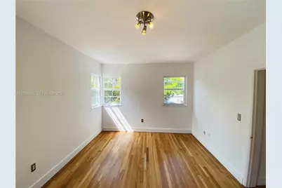 6881 Bay Dr #11, Miami Beach, FL 33141 - Photo 11