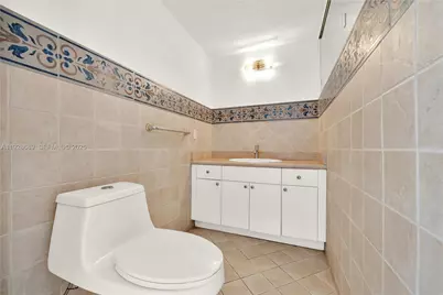 385 Poinciana Dr #1230, Sunny Isles Beach, FL 33160 - Photo 13