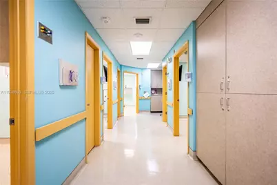 7600 S Red Rd, South Miami, FL 33143 - Photo 15