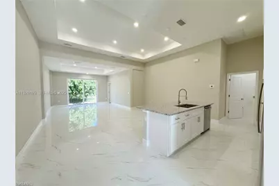 313 Hermosa Ave #0, Lehigh Acres, FL 33974 - Photo 3