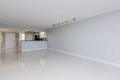 3090 N Course Dr #609, Pompano Beach, FL 33069 - Photo 3