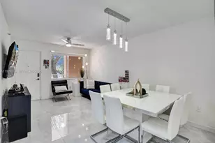 9470 Tangerine Pl, Davie, FL 33324 - Photo 3