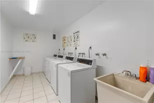 7135 Collins Ave, Miami Beach, FL 33141 - Photo 27