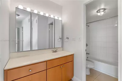 7135 Collins Ave #613, Miami Beach, FL 33141 - Photo 17