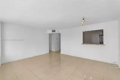 7135 Collins Ave #613, Miami Beach, FL 33141 - Photo 9