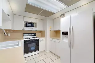 11482 SW 109th Rd, Miami, FL 33176 - Photo 11