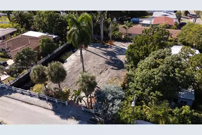 848 NW 18th Ave, Miami, FL 33125 - Photo 7