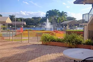 151 Berkley Rd, Hollywood, FL 33024 - Photo 31