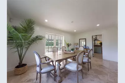 730 SW 80th St, Coral Gables, FL 33143 - Photo 5