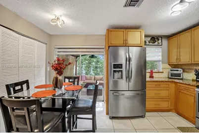 805 NW 98th Ave, Plantation, FL 33324 - Photo 13