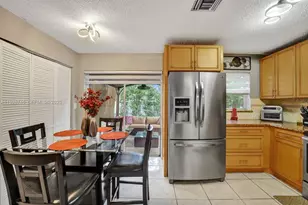 805 NW 98th Ave, Plantation, FL 33324 - Photo 13