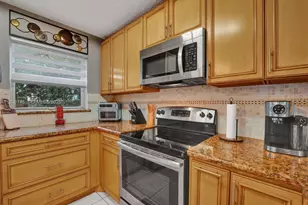 805 NW 98th Ave, Plantation, FL 33324 - Photo 17