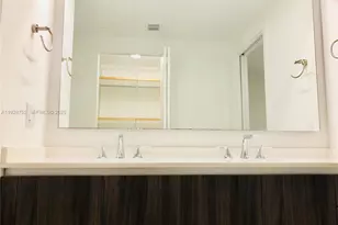 488 NE 18th St, Miami, FL 33132 - Photo 13