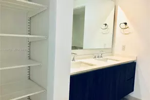 488 NE 18th St, Miami, FL 33132 - Photo 11