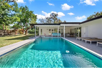 8265 SW 149th Dr, Palmetto Bay, FL 33158 - Photo 17