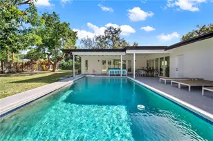 8265 SW 149th Dr, Palmetto Bay, FL 33158 - Photo 17