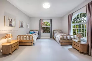 1033 Almeria Ave, Coral Gables, FL 33134 - Photo 17