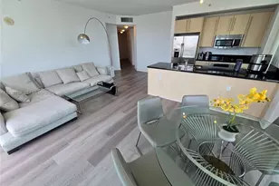 79 SW 12th St, Miami, FL 33130 - Photo 5