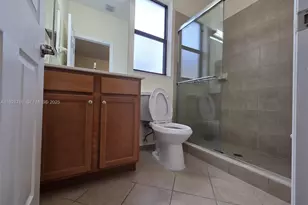 8841 W 34th Ct, Hialeah, FL 33018 - Photo 19