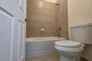 8841 W 34th Ct, Hialeah, FL 33018 - Photo 17