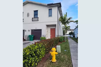 1161 SW 8th Ave, Florida City, FL 33034 - Photo 1