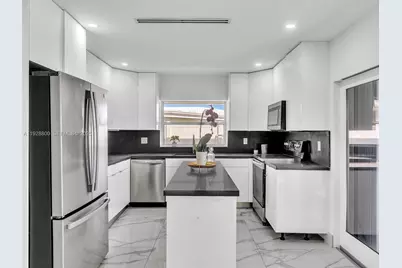 440 SE 8th Ave, Pompano Beach, FL 33060 - Photo 11