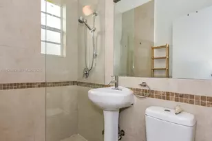 1000 Meridian Ave, Miami Beach, FL 33139 - Photo 17