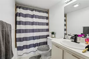 5570 NW 44th St, Lauderhill, FL 33319 - Photo 25