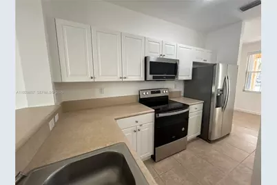 230 SE 29th Ave #11, Homestead, FL 33033 - Photo 11