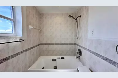 7825 NE Bayshore Ct #504, Miami, FL 33138 - Photo 13