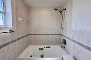 7825 NE Bayshore Ct, Miami, FL 33138 - Photo 13