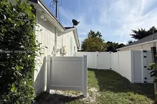 938 SW Durham Terrace, Port Saint Lucie, FL 34953 - Photo 5