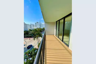 1800 Collins Ave #7C, Miami Beach, FL 33139 - Photo 13