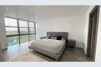 800 Parkview Dr #807, Hallandale Beach, FL 33009 - Photo 7