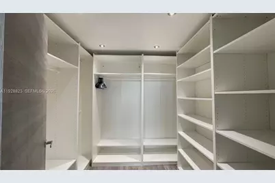 800 Parkview Dr #807, Hallandale Beach, FL 33009 - Photo 9