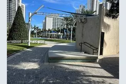 19370 Collins Ave #CU3, Sunny Isles Beach, FL 33160 - Photo 17