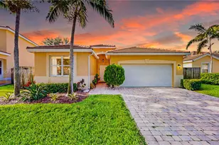 3090 SE 7th Ct, Homestead, FL 33033 - Photo 3