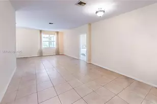 3090 SE 7th Ct, Homestead, FL 33033 - Photo 11