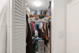 250 180th Dr, Sunny Isles Beach, FL 33160 - Photo 13